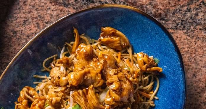 牛肉炒面Gebratene Nudeln mit Rindfleisch